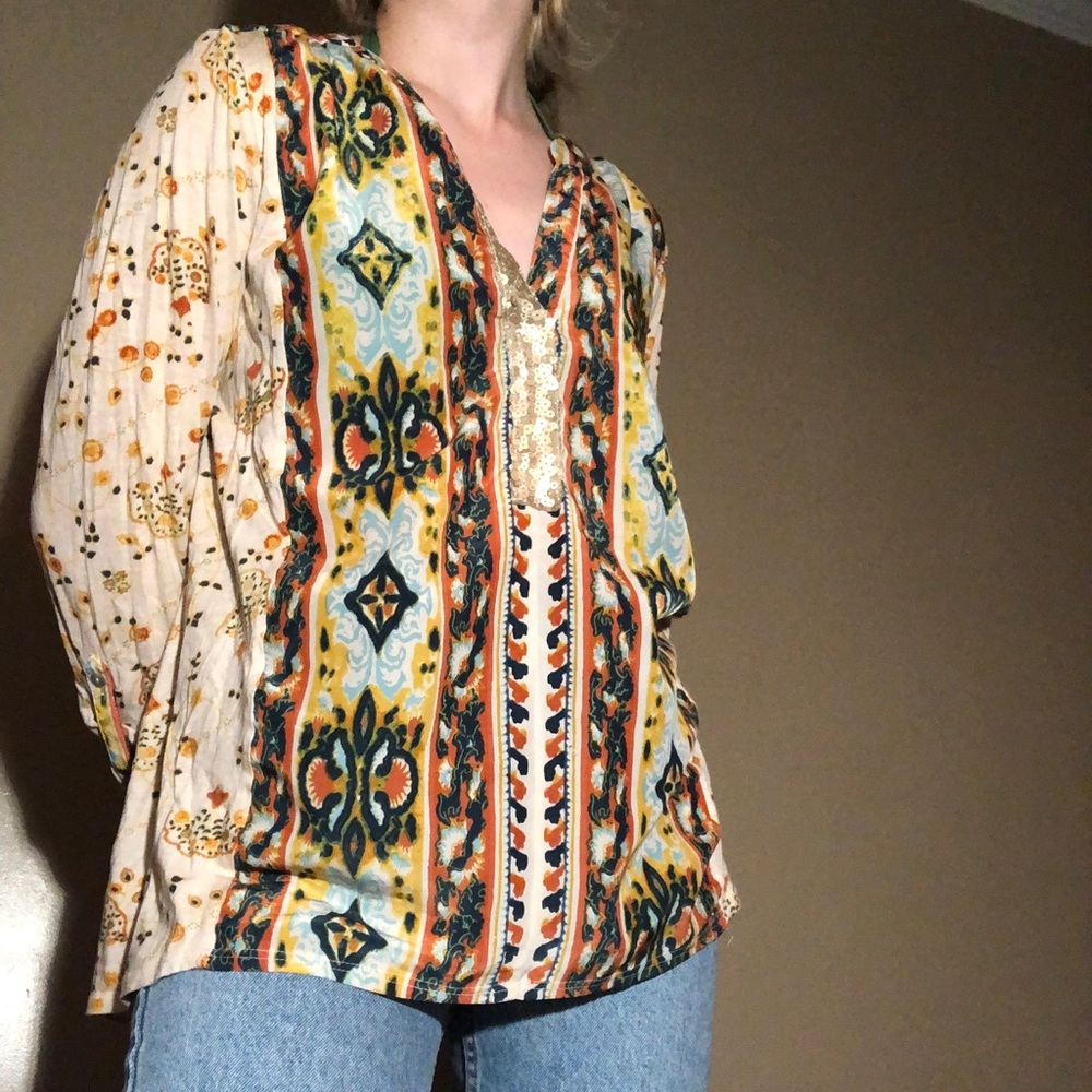 Tiny brand top
